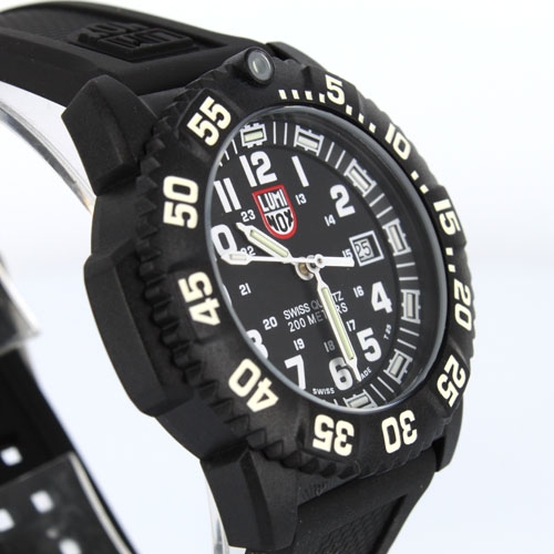 luminox 7051